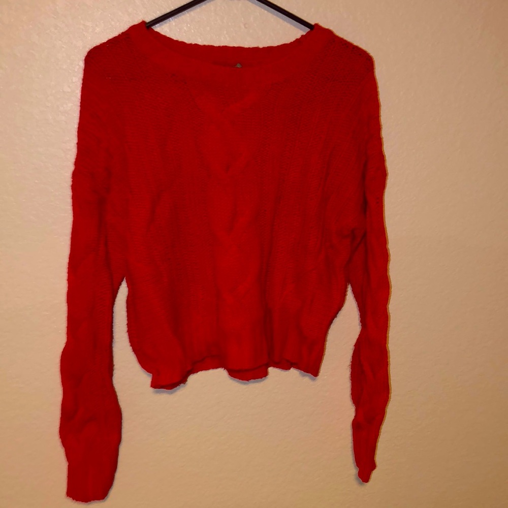 adorable red sweater perfect for holiday season!!